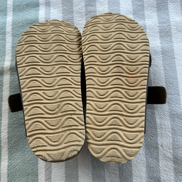 Boy’s Brown Sandals - Picture 2 of 4